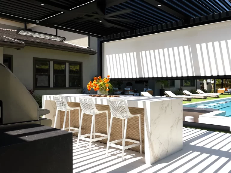 Bromic Tungsten Electric en pérgola